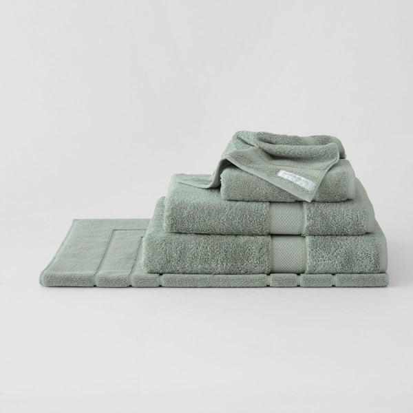 Sheridan Luxury Egyptian Towel in Dew