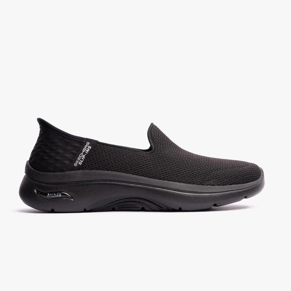 Skechers Trainers Go Walk Arch Fit Derlara in Black