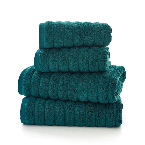 The Lyndon Company Ribbleton ZeroTwist Bath Towel In Dark Green