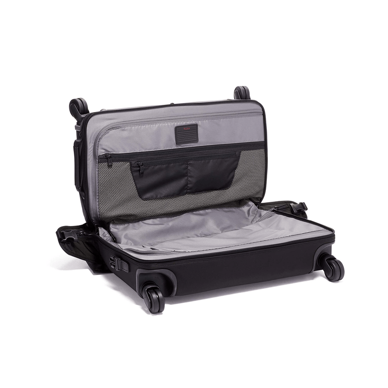 Tumi Alpha 3 Garment 4 Wheeled Carry-On Black (Cabin)