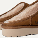 UGG Men's Classic Slip On In Chestnut