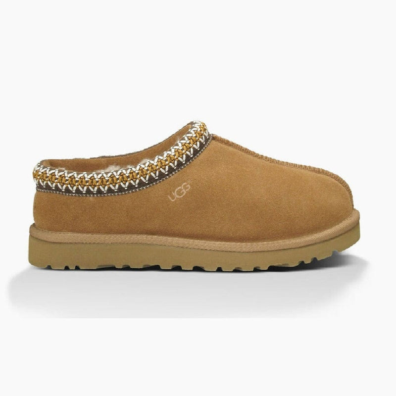 Does macys sell ugg boots discount