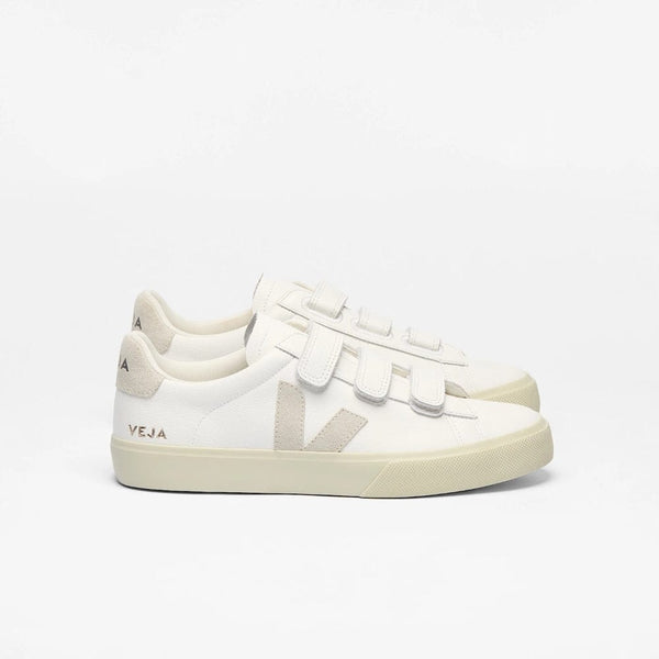 VEJA Recife Leather In White Natural