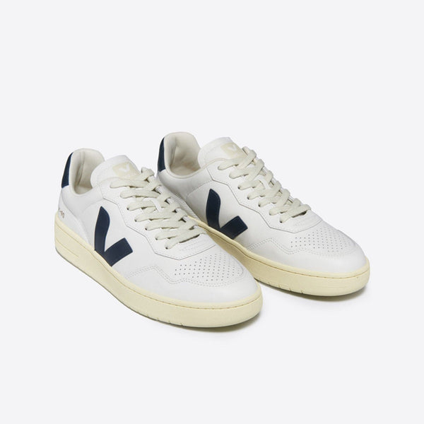 VEJA V-90 O.T. Men's Leather Trainers in White/Nautico