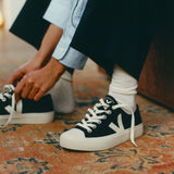 VEJA Wata II Low Canvas Black Pierre