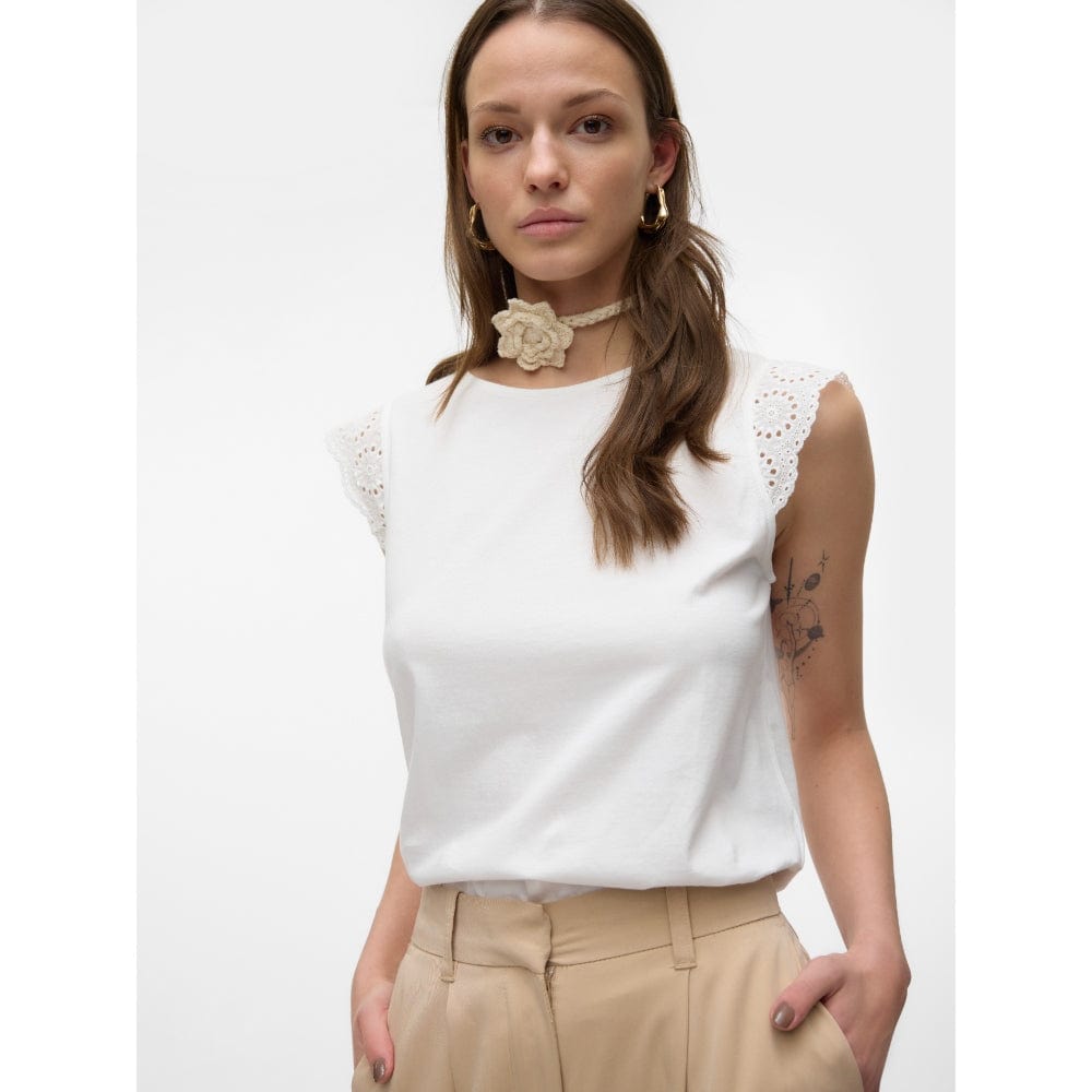 VERO MODA Vmemily SL Gathering Top Jrs Noos, Maglietta Donna Con Arricciature, Girocollo, Maniche Corte, In Pizzo, Vestibilità Regolare, Sostenibile