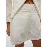 Vero Moda AWARE VMRILEY HW SHORTS In White